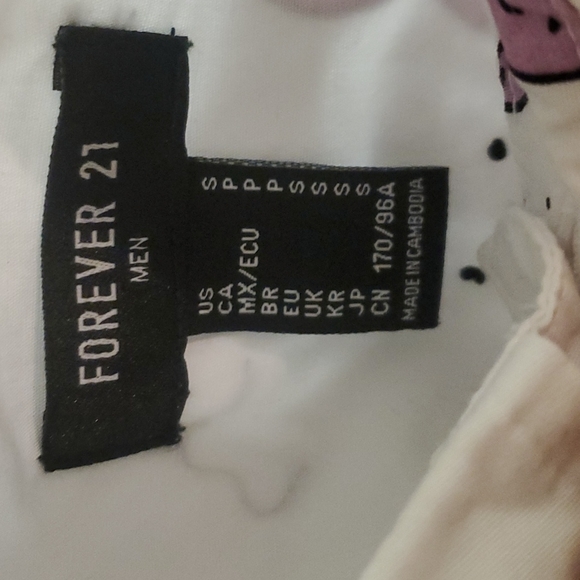 SOLD // Men's button up shirt - Picture 4 of 7